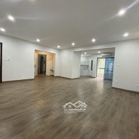 Bán Gấp Căn Hộ 152M2 3N 3 Vệ Sinhở 17T Mặt Đường Hoàng Đạo Thúy Giá 52 Triệu/M2 Liên Hệ: 0961899963