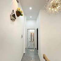 Nhà Mới Ở Ngay - Hẻm 5M Hoàng Hoa Thám . P6. Bình Thạnh - 3 Tầng ( Dtsd : 100M2 ) - Tặng Nt - 8 Tỷ