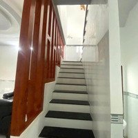 Nhà Phố Nằm Ngay Đường Gò Dưa, Tp Thủ Đức. 78M2 Sổ Hồng Riêng Giá Chỉ 1 Tỷ 685 Triệu