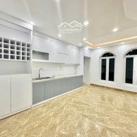 (Siêu Phẩm) Âu Cơ - Tây Hồ - 5 Tầng Thang Máy -Mặt Tiền6M - 1 Nhà Ra Phố - Diện Tích 80M2 - Giá Cực Tốt