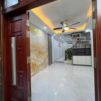 Bán Nhà Thụy Phương 37M 4T 5 Ngủ Giá Chỉ 4.95 Tỷ. View Hồ Thoáng Mát Như Hình. 0328016975