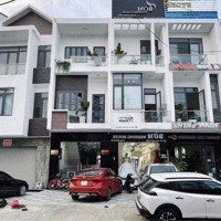 Cho Thuê Nhà - Mặt Tiền Hùng Vương - Nhà 1 Trệt 2 Lầu - Sảnh Rộng