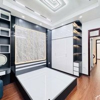 Bán Nhà Đẹp Cầu Giấy, Ba Gác Đua Thông Các Ngả, Tặng Nội Thất, 45M2X4 T,Mặt Tiền3.7M Giá Bán 9.2Tỷ Tl