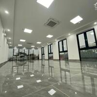 Tòa VP 295m2 x 8T, Xây mới, Đầy đủ PCCC mặt P.Phạm Văn Đồng giá 145 tỷ.