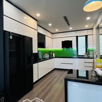 Nhà 6 Tầng Khu Đắt Đỏ Việt Hưng - Vinhomes Riverside.diện Tích80M2,Mặt Tiền5 M, Đường Nội Bộ 8 M Có Hè 2M