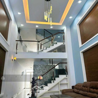 Nhà 5 Tầng, Sát Phạm Văn Đồng, 91M2, Full Thổ, Đường Xe Hơi 5M, Sổ Hoàn Công, Giá Bán Gấp