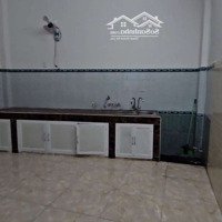 Nhà Trệt 3 Lầu 4 Phòng Ngủwc Riênghẽm Xe Hơilê Lai