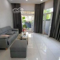 Căn Góc Kiểu Villa Sân Rộng Đậu Ô Tô, Kế Bên Vạn Phúc City