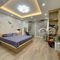 Bán Nhà Cổ Nhuế 37M2 X 4 Tầng - Ngõ Thông - 50M Ô Tô - View Cực Thoáng - Ơ Sướng - 6.7 Tỷ