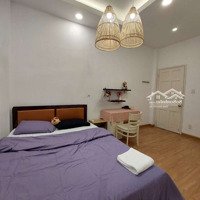 Phòng 20M2 Ngay Lê Thánh Tôn, Quận 1