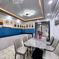 Bán Nhà 6 Pn, 7 Wc Đường Quang Trung P11