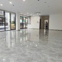 Chốt Ngay Nhà Góc Ung Văn Khiêm Quận Bình Thạnh, 8X15M, Hầm Trệt 4 Lầu Thang Máy.gần Đại Học Hutech