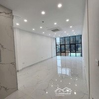 Cho Thuê Nhà Mặt Phố Hàm Lòngdiện Tích45M X 5 Tầngmặt Tiền4M Nhà Mới Thông Sàn, Có Thang Máy.