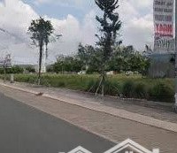 Cần Bán Gấp Lô Đất Cách Sân Bay Long Thành 2Km Trong Khu Dân Cư Sầm Uất Buôn Bán Kinh Doanh Ngay