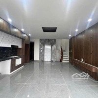 Bán Nhà Đẹp Cầu Thang Máy Ô Tô Bồ Đề Long Biên Hà Nội 50M2