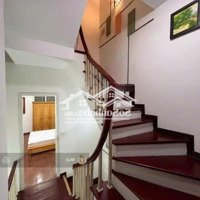 Chính Chủ Cho Thuê Nhà Riêng 50M2, 5 Tầng, Giá 15.X Triệu Tại Quan Hoa.