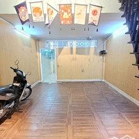 Nhà Thuê Lê Thúc Hoạch. Quận Tân Phú. 2 Phòng Ngủ 3 Vệ Sinh Hẻm Xe Hơi. Dtsd 144M2