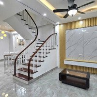 Chính Chủ Bán Căn Nhà Phố Hoàng Mai - 51M2