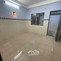 Nhà Hẻm Xe Tải Gần Công Viên 4M X 20M, Trệt 2 Lầu . St, 4 Phòng Ngủ3Wc