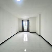 OT 38m2, Rèm - Máy Lạnh Gía 9.5Tr/Tháng Sunrise City View - Quận 7 Hotline : 0906233195