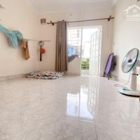 Bán nhà đất,gần mặt tiền  phường Cầu Ông Lãnh (Quận 1) gần chợ Bến Thành, giá dưới 12 tỷ