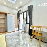 Trống Sẵn Căn Hộ Studio Tách Bếp Ban Công Ngay Mặt Tiền Đường Lớn