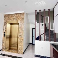 Nhà Mới Koong Cầu Giấy Lô Góc 40M2* 6 Tầngthang Máy- Ngõ Thông Kinh Doanh