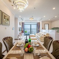 Chính Chủ Cho Thuê Căn 3 Phòng Ngủnội Thất Cao Cấp Vinhomes Central Park