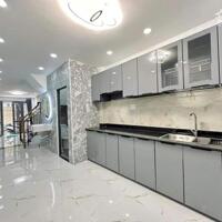 Nhà đẹp, đường rộng 7m . Huỳnh Thị Hai - Tân Chánh Hiệp - Quận 12, DT: 59m2/2tỷ6 ,1trệt  2 lầu - SHR