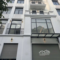 Nhà Phố 5 Tầng Thang Máy, Khu Manhattan Vinhomes Grand Park Quận 9