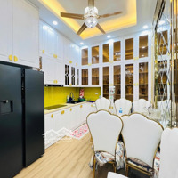 Siêu Phẩm Đống Đa, Phố Đặng Tiến Đông - Tặng Full Nội Thất Luxury Đẳng Cấp, 5 Tầng