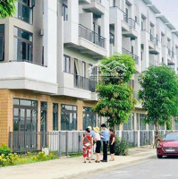 Duy Nhất 1 Căn Góc Shophouse 93M2 Xây 4 Tầng Hoàn Thiện Cho Thuê Được Giá Trên 200 Triệu/Năm