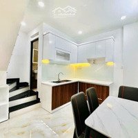 Siêu Phẩm Nhà Bán Q4 Đẹp Mới Kengdiện Tích5,5*10,5 Khu Dân Cư Hẻm 7M Tôn Đản Giá Chỉ 2 Tỷ Nhĩnh. Sẵn Sổ