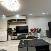 Mua Nhà Sang Ngắm Pháo Hoa: Bán Căn Góc 2 Phòng Ngủ 2 Vệ Sinhtòa New Skyline Văn Quán. Hotline 0986 186 103