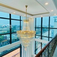 Building Lô Góc Phố Hoàng Quốc Việt: Diện Tích 121M2 X Số Tầng 9 X Mặt Tiền 6.8M