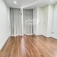 Bán Nhà Ngõ 132 Cầu Giấy Thoáng Sạch, Gần Phố, 35M 5Tầng,Nội Thất Đẹp Đặc Biệt Lô Góc Rất Sáng