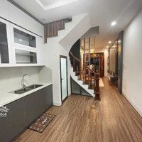 Bán Gấp Nhà Hoàng Hoa Thám. Nhà Mới Đẹp. Full Nội Thất. 40M2 - 4 Tầng -Mặt Tiền4M - Giá Bán 6.3 Tỷ. Ba Đình