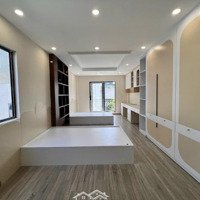 Cần Bán Nhà Phố Sài Đồng - Long Biên - 50M2 - 9,8 Tỷ - Full Nội Thất Mới - Ngõ Thông Ô Tô