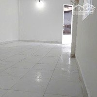 Cho Thuê Nhà Riêng , 2 Tầng, 2 Phòng Ngủ 2 Vệ Sinh10 Triệu Vnd Tại Quận 1, Hồ Chí Minh