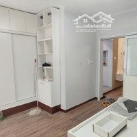 Tập Thể Hoàng Đạo Thành, Ô Tô Đỗ Cửa, 65 M2, 2 Pn 2 Wc, Để Lại Nội Thất, Chỉ 2.6 Tỷ, Sổ Đỏ Chuẩn