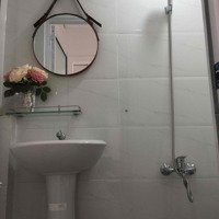 Phòng Đủ Nội Thất Wc Riêng Quận 1