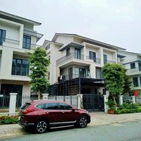 Chính Chủ Bán Căn Villas 180M2 Hướng Nam Tại Centa Riverside