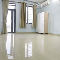 Phòng 40M2 Đường Số 3 Có Ban Công, Máy Lạnh, Nước Nóng, Full Tiện Ích