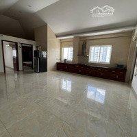 Cho Thuê Căn Hộ Penthouse "Tôn Thất Thuyết" - 97M2 2Pn2Wc