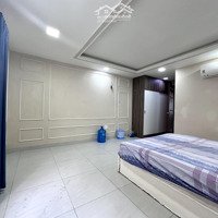 Studio Mới Siêu Đẹp Full Nội Thất Cửa Sổ Lớn Sát Cầu Phạm Văn Chí