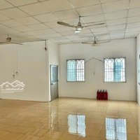 Cho Thuê Xưởng Lầu 1 17X17M = 280M² Giá 14 Triệu