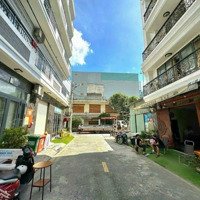 Nhà 3 Tầng 82M2, Hẻm Ô Tô, Gần Vincom Lê Văn Việt, 4 Pn, Hoàn Công Đủ