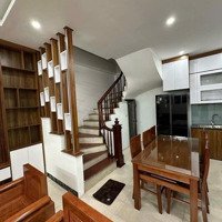 Cực Rẻ! Bán Nhà Đình Thôn, 5 Tầng 5 Phòng Ngủ 35 M2