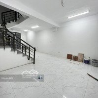 Cho Thuê Nhà Lạc Long Quân 60M2*6T, Nhà Mới , Mặt Ngõ Thoáng , Giá 20 Triệu/Tháng