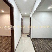 Hàng Hot 2 Phòng Ngủ+ 1 Nội Thất Cơ Bản, Giá Thuê 25 Triệu/Tháng, Căn Góc View Thoáng, Đang Trống Sẵn